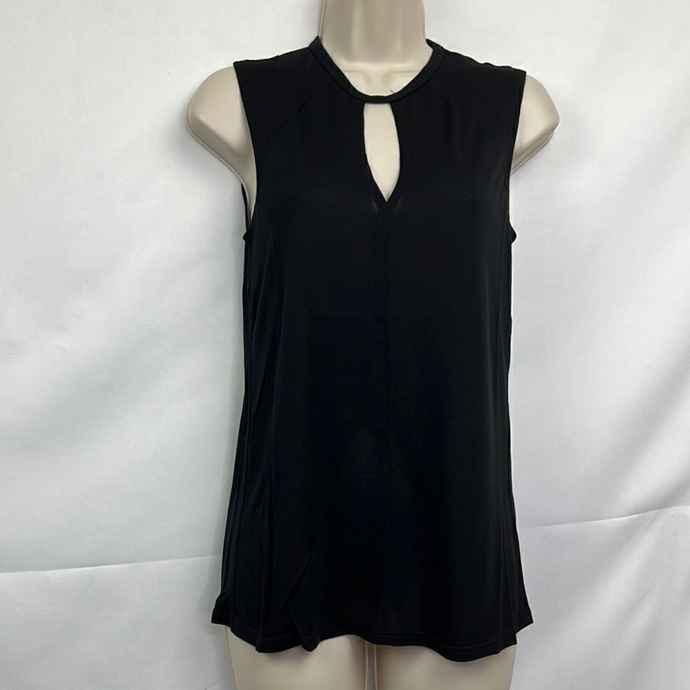 Lanston REVOLVE active keyhole front tank Black NWT size small
